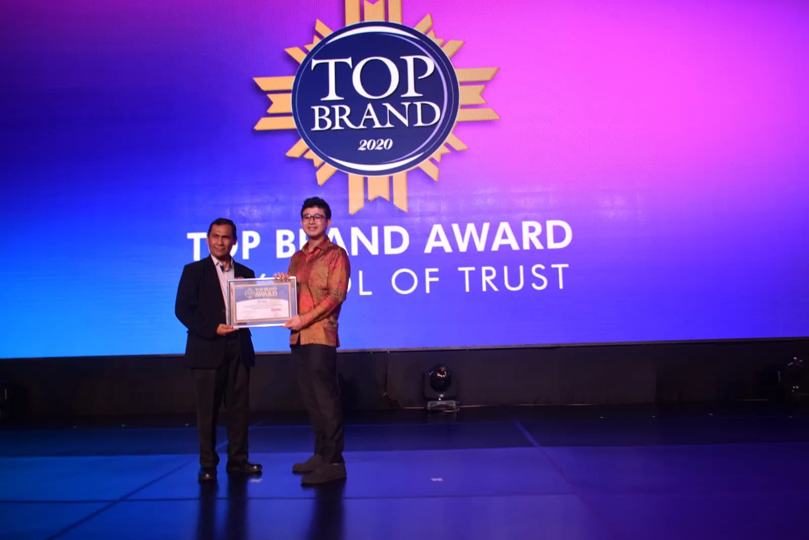 Dokumentasi acara penghargaan Top Brand 2020